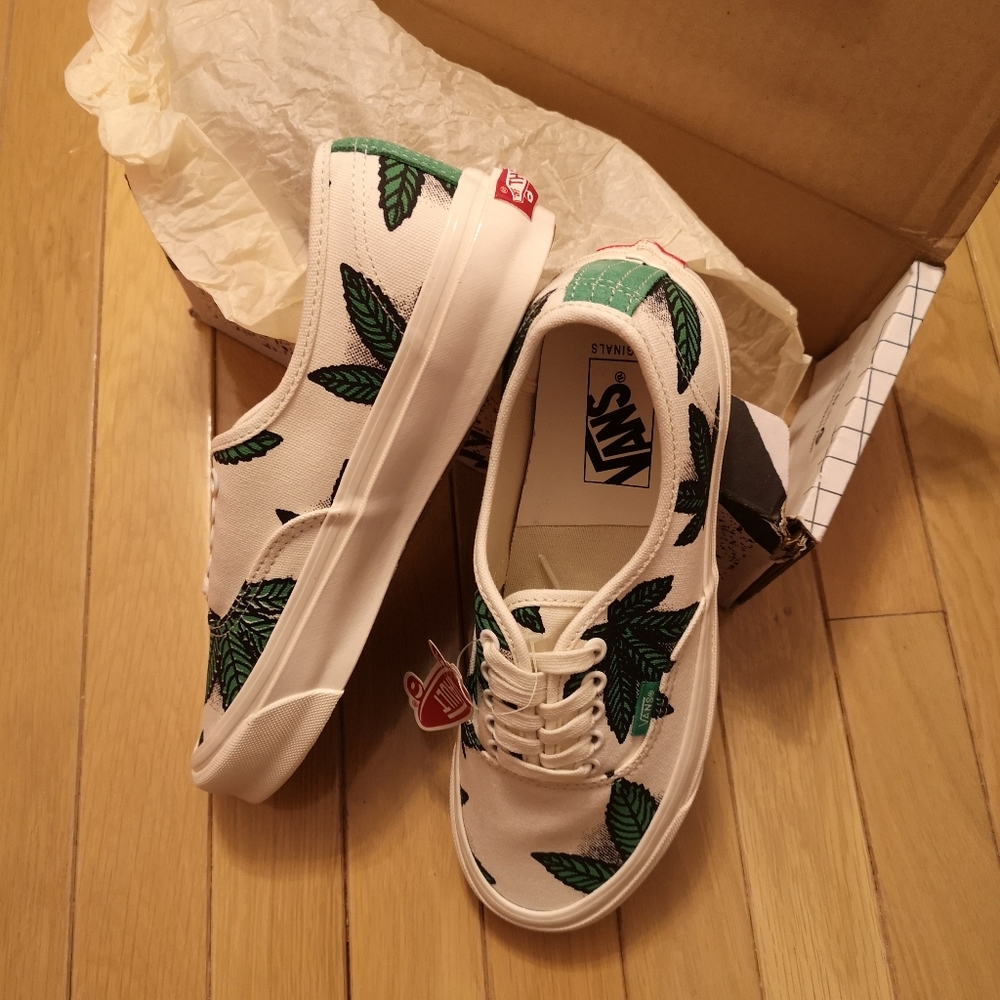 Vans OG Authentic LX Sneakers in Sweet Leaf